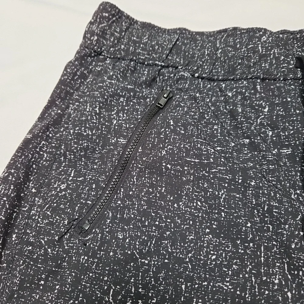 RBX Runner Shorts Women's‎ Print Black Pull On Athletic Zip Pockets Drawstring M